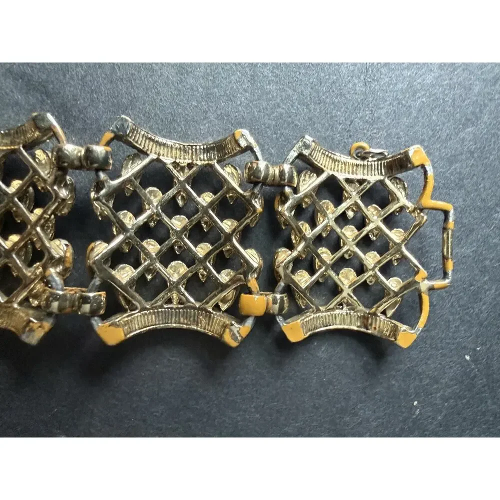 Vintage Coro Signed Goldtone Panel Link Wide Chunky Leaves 7” Retro Bracelet